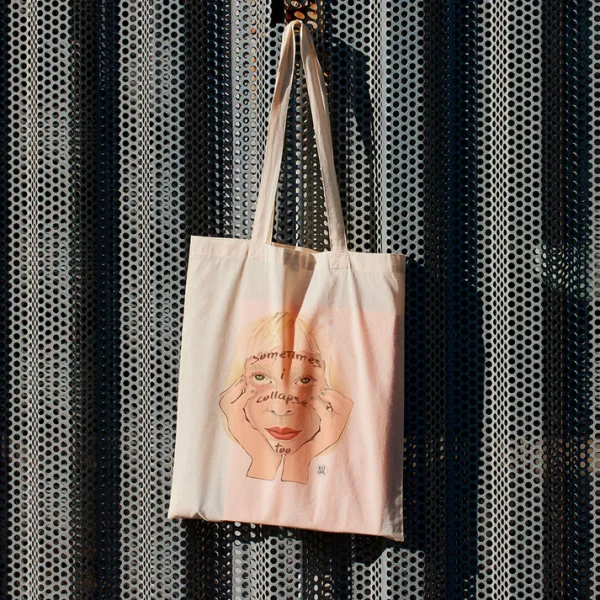 Totebag collapse 2